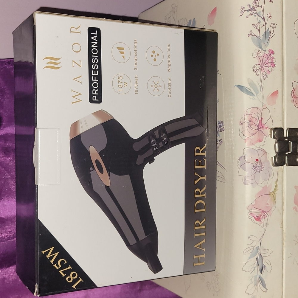 Wazor professional hair dryer